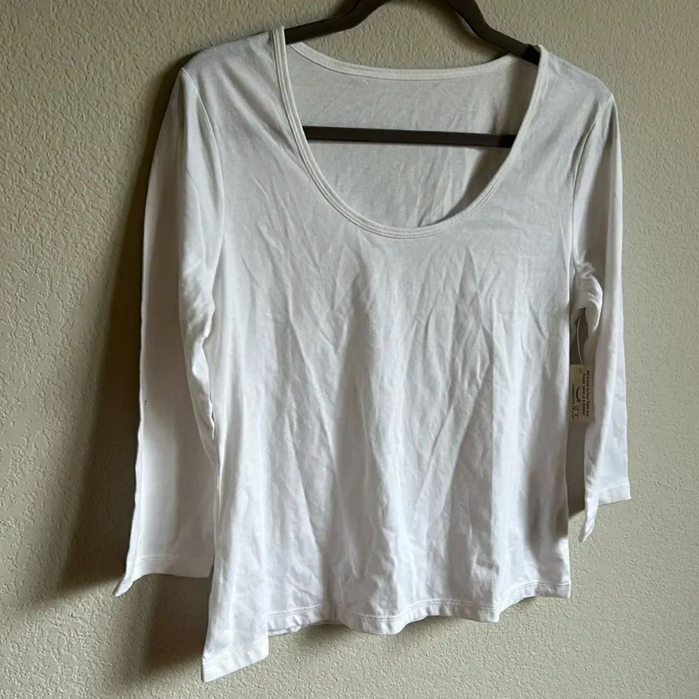 Iris Lilly round neck top blouse Sz M white tags on